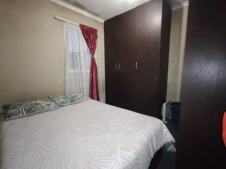 2 Bedroom Property for Sale in Devon Park Western Cape
